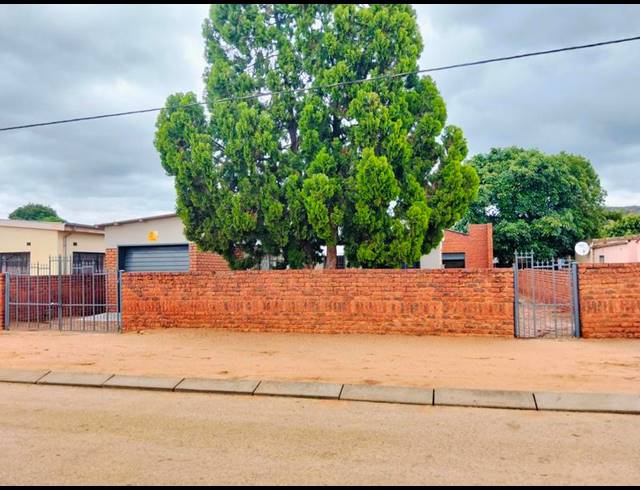 2 BEDROOM PROPERTY TO RENT IN MAHWELERENG